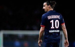 Zlatan-Ibrahimovic-Mempermalukan-Wartawan-Ketika-Dirinya-Diwawancarai