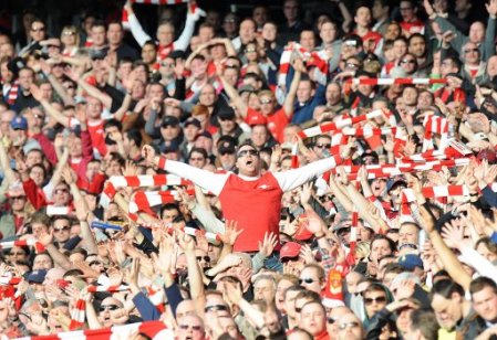 Soccer - Barclays Premier League - Arsenal v Tottenham Hotspur - Emirates Stadium