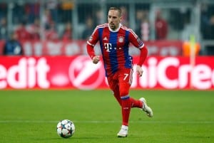 MUNICH, GERMANY - MARCH 11:  Franck Ribery of Muenchen runs with the ball during the UEFA Champions League Round of 16 second leg match between FC Bayern Muenchen and FC Shakhtar Donetsk at Allianz Arena on March 11, 2015 in Munich, Germany.  (Photo by Boris Streubel/Getty Images)