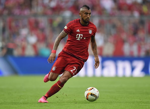 MUNICH, GERMANY - AUGUST 29: Arturo Vidal of Muenchen controls the ball during the Bundesliga match between FC Bayern Muenchen and Bayer Leverkusen at Allianz Arena on August 29, 2015 in Munich, Germany. (Photo by Matthias Hangst/Bongarts/Getty Images)