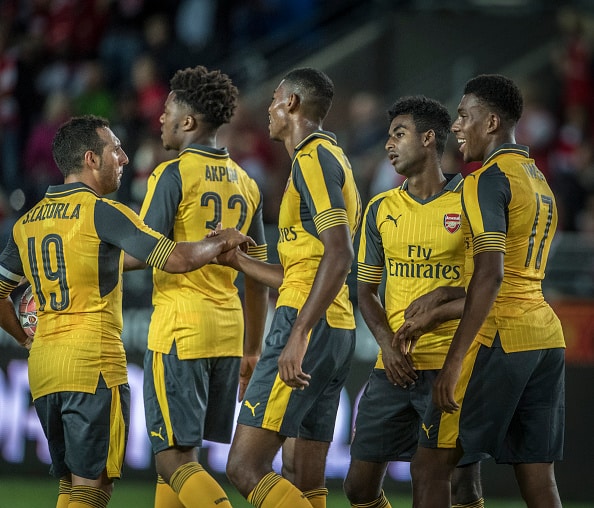 STAVANGER, NORWAY - AUGUST 05: Santi Cazoria, Chuba Akpon, Jeff Reine-Adelaide, Gedion Zelalem, Alex Iwobi of Arsenal during the match between Viking FK and Arsenal at Viking Stadion on August 5, 2016 in Stavanger, Norway. (Photo by Trond Tandberg/Getty Images)