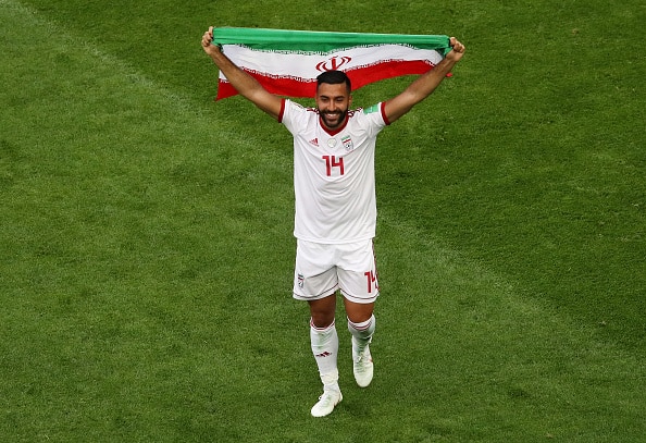 Selvmål ændrer bundfinale fuldstændigt: Iran scorer mod Marokko i 95. minut